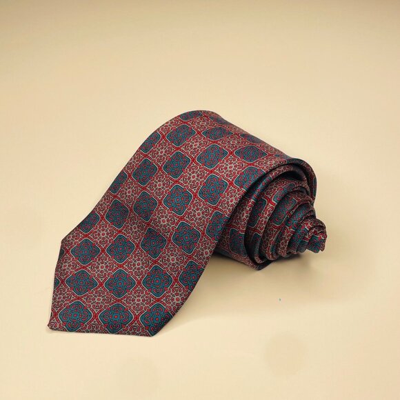 Striking Silk Red and Blue Givenchy Necktie - Picture 8 of 9